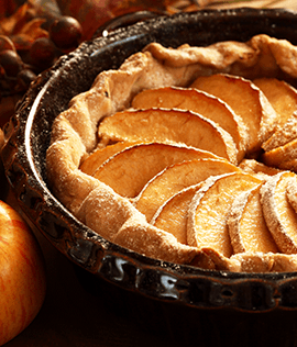 Prepare uma tradicional torta de maçã para sua família